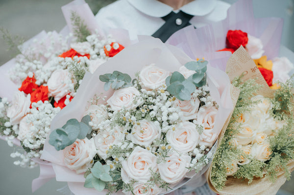 What Flowers Represents Family Bonds: 17 Types