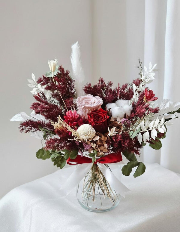 Aljunied Affection Vase