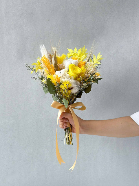 Breezy Bayfront Frontal Bridal Bouquet (Yellow)