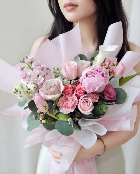 Laksa Lavender Lush peony rose tulip bouquet Singapore