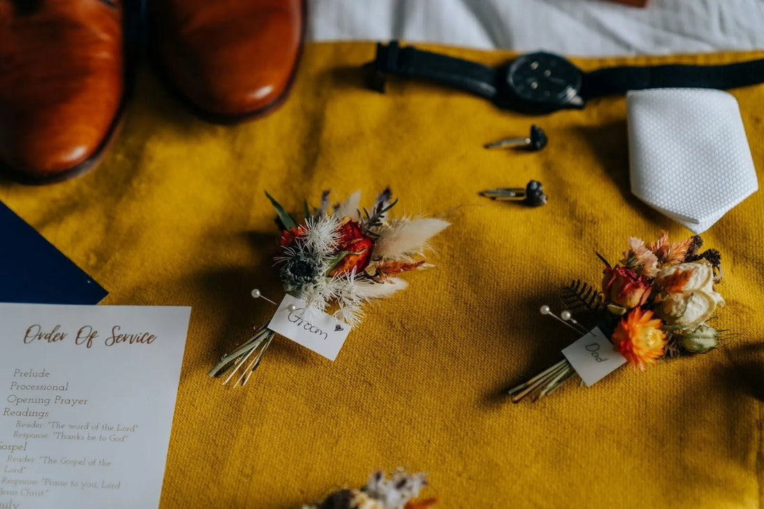 A 5 Step Guide on How to Make a Fresh Flower Corsage