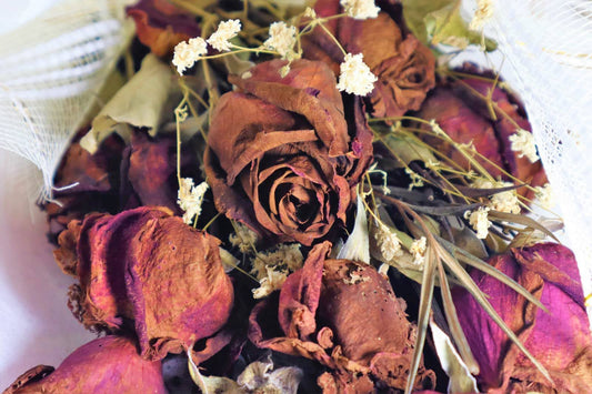 Ways To Preserve Dried Roses