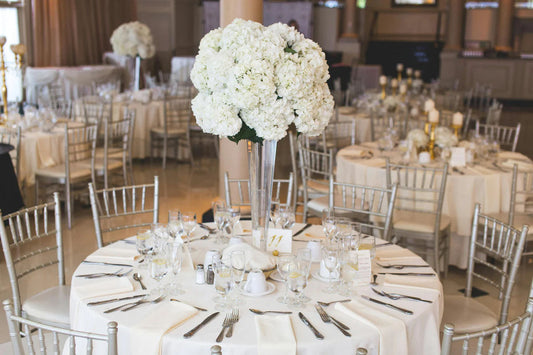 12 White Wedding Flowers: Timeless Bloom For Your Big Day