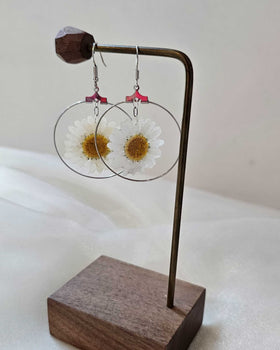 Pressed-Petal Resin Drop Earrings (Style A)