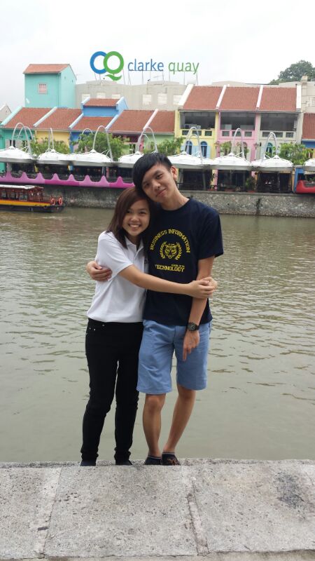 Jim Ng with roses at Clarke Quay in 2013