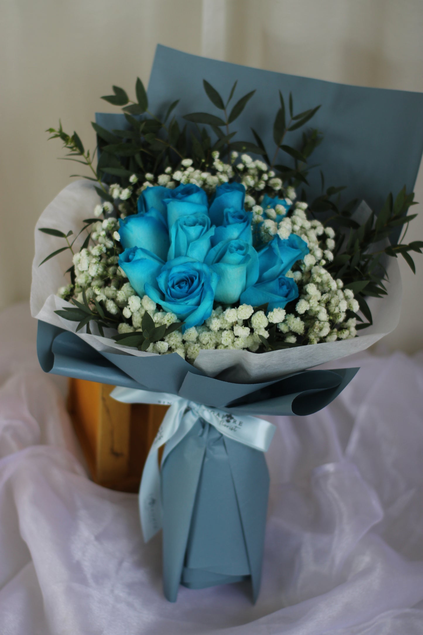 12朵蓝玫瑰手捧花
