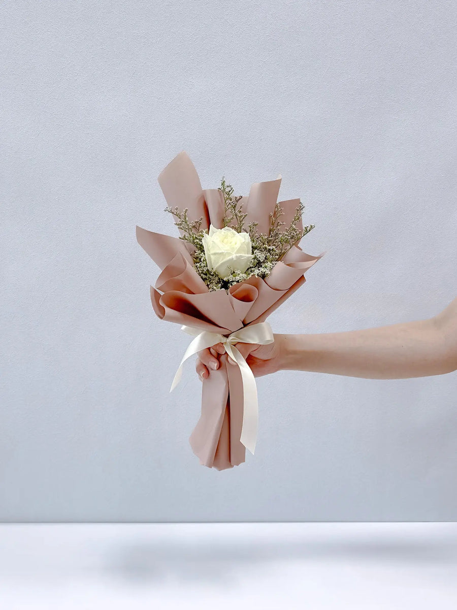 单支玫瑰色莱佛士（白色）